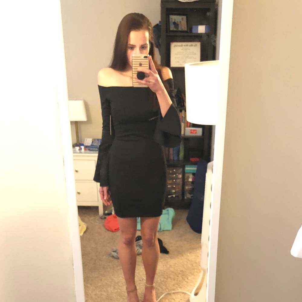 Black off shoulder bodycon short dress with flowy sleeves